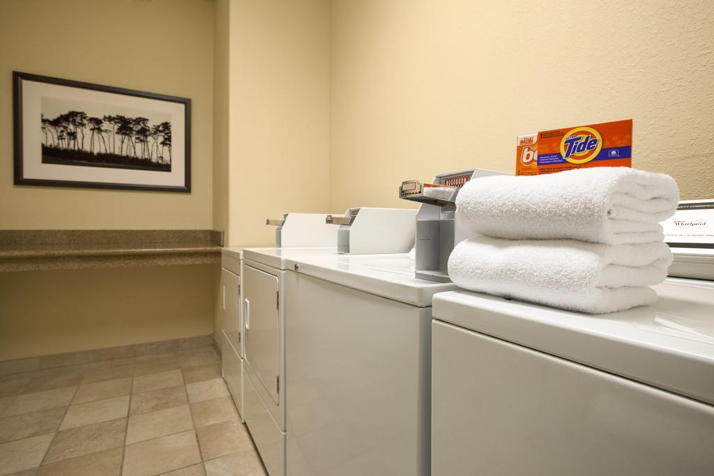 Country Inn & Suites By Radisson, Indianola, Ia Zewnętrze zdjęcie