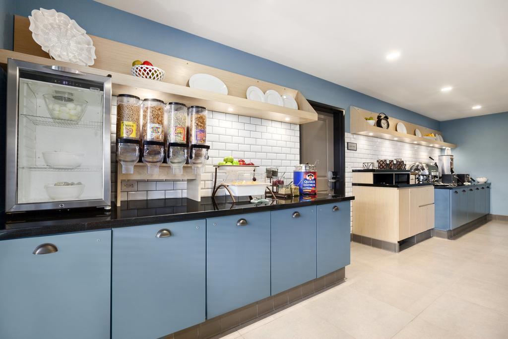Country Inn & Suites By Radisson, Indianola, Ia Zewnętrze zdjęcie