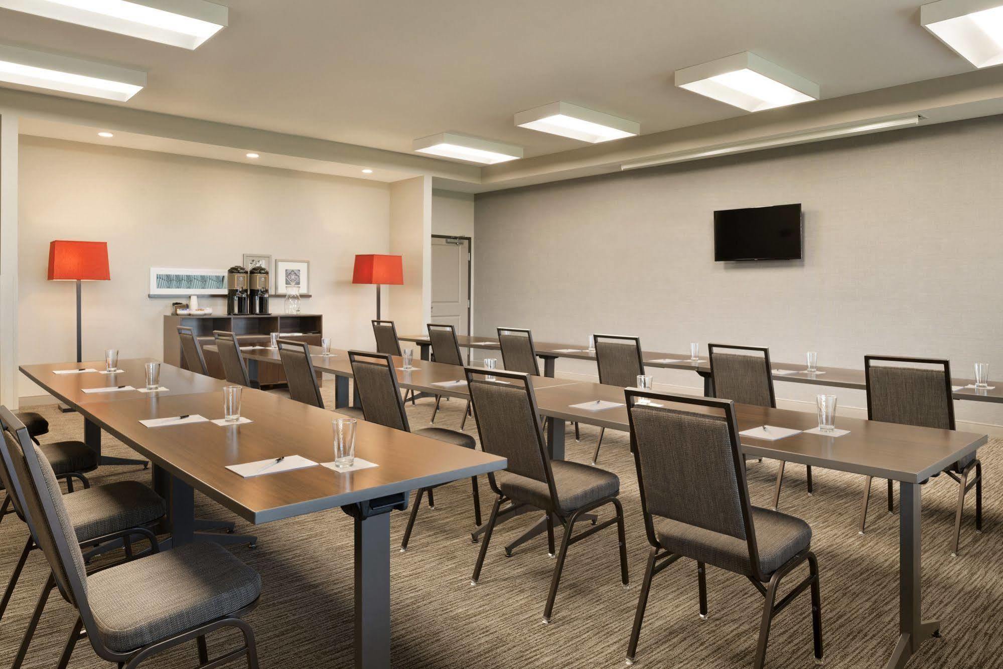 Country Inn & Suites By Radisson, Indianola, Ia Zewnętrze zdjęcie